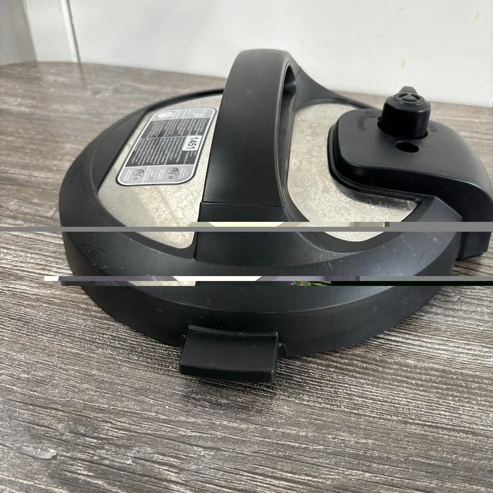 Instant Pot IP-DUO60 V3 6 qt Pressure Cooker Replacement Part Lid With Gasket